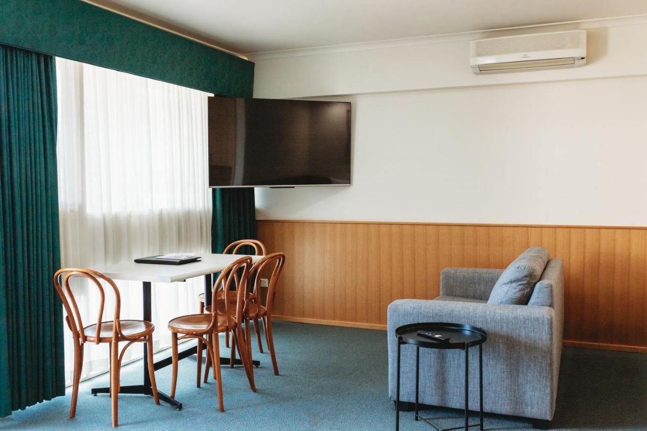 อีชูก้านาร์ยโบโฮเต็ล Motel เอชูกา ภายนอก รูปภาพ