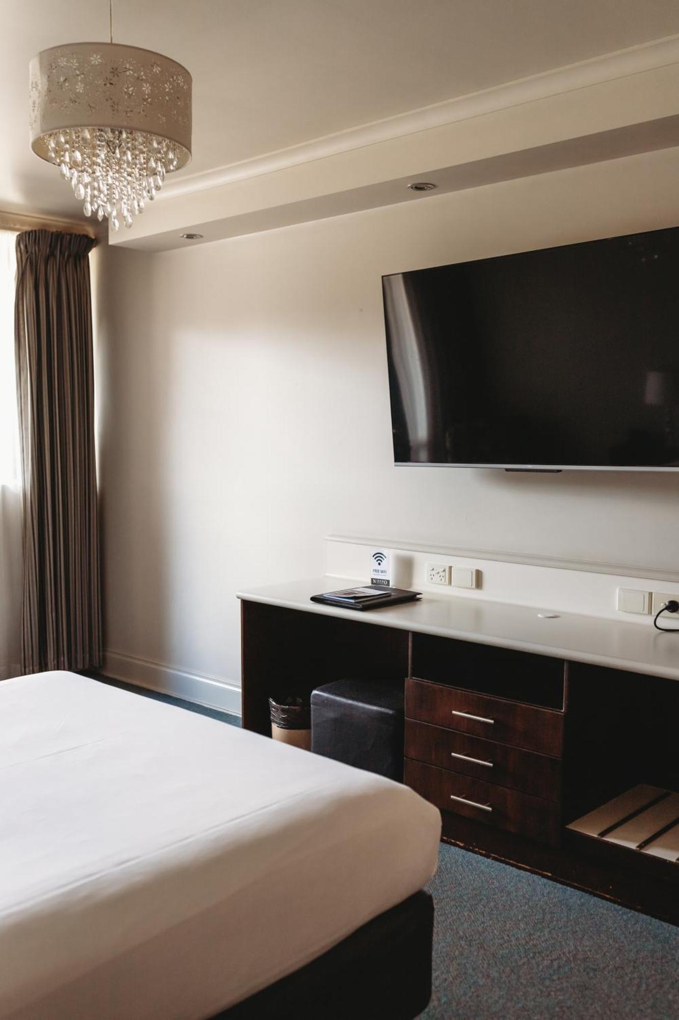 อีชูก้านาร์ยโบโฮเต็ล Motel เอชูกา ภายนอก รูปภาพ