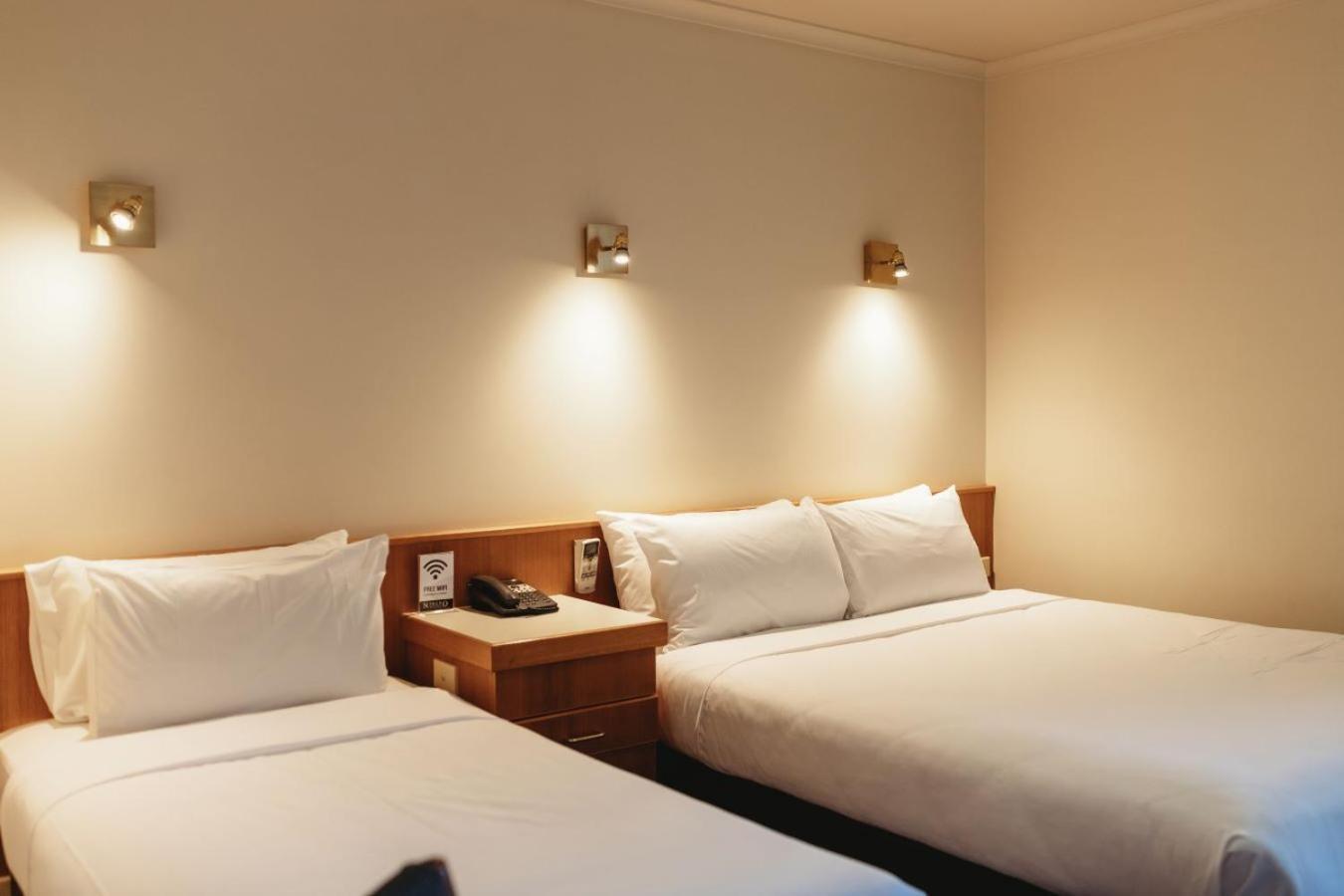 อีชูก้านาร์ยโบโฮเต็ล Motel เอชูกา ภายนอก รูปภาพ
